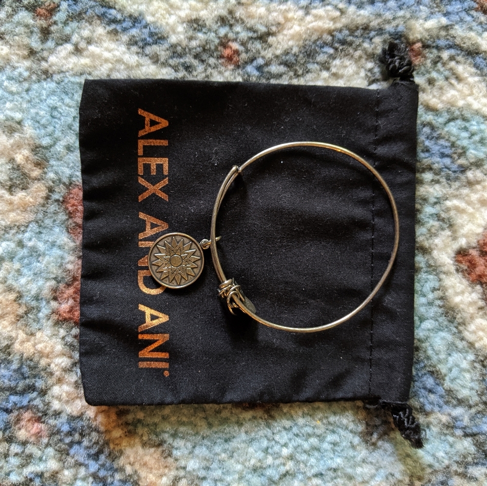 Alex and Ani Sunburst / Star Bracelet